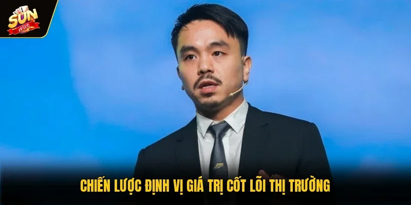 CEO Huy Hoàng - Người Xây Dựng Bản Đồ Chiến Lược Sunwin 3 Sunwin Chiến lược định vị giá trị cốt lõi thị trường